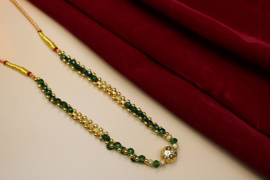 Emerald Green & Gold Beaded Choker Necklace – Elegant Festive & Wedding Jewellery for Women