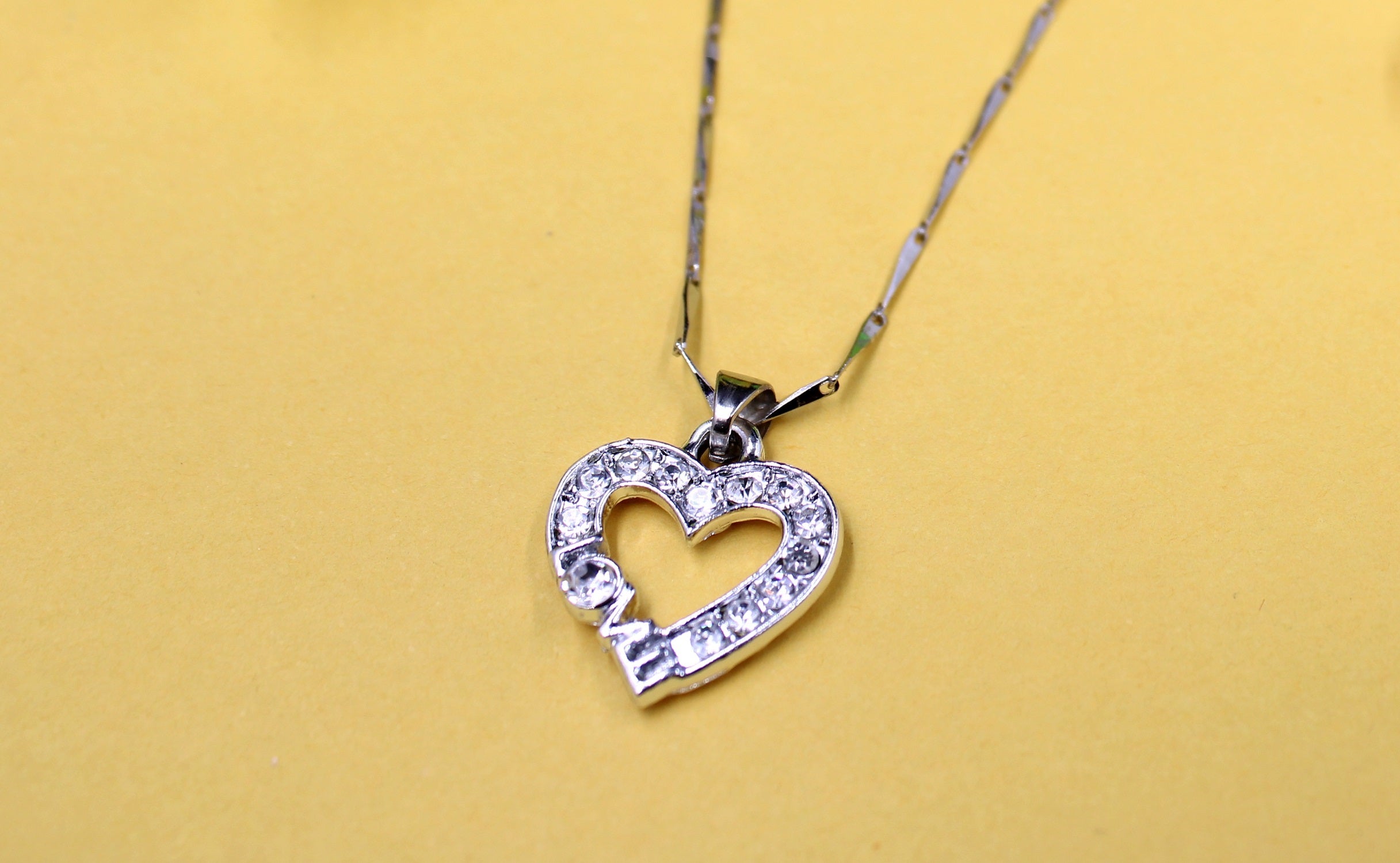 soni jewellery American Diamond chain pendant with earring