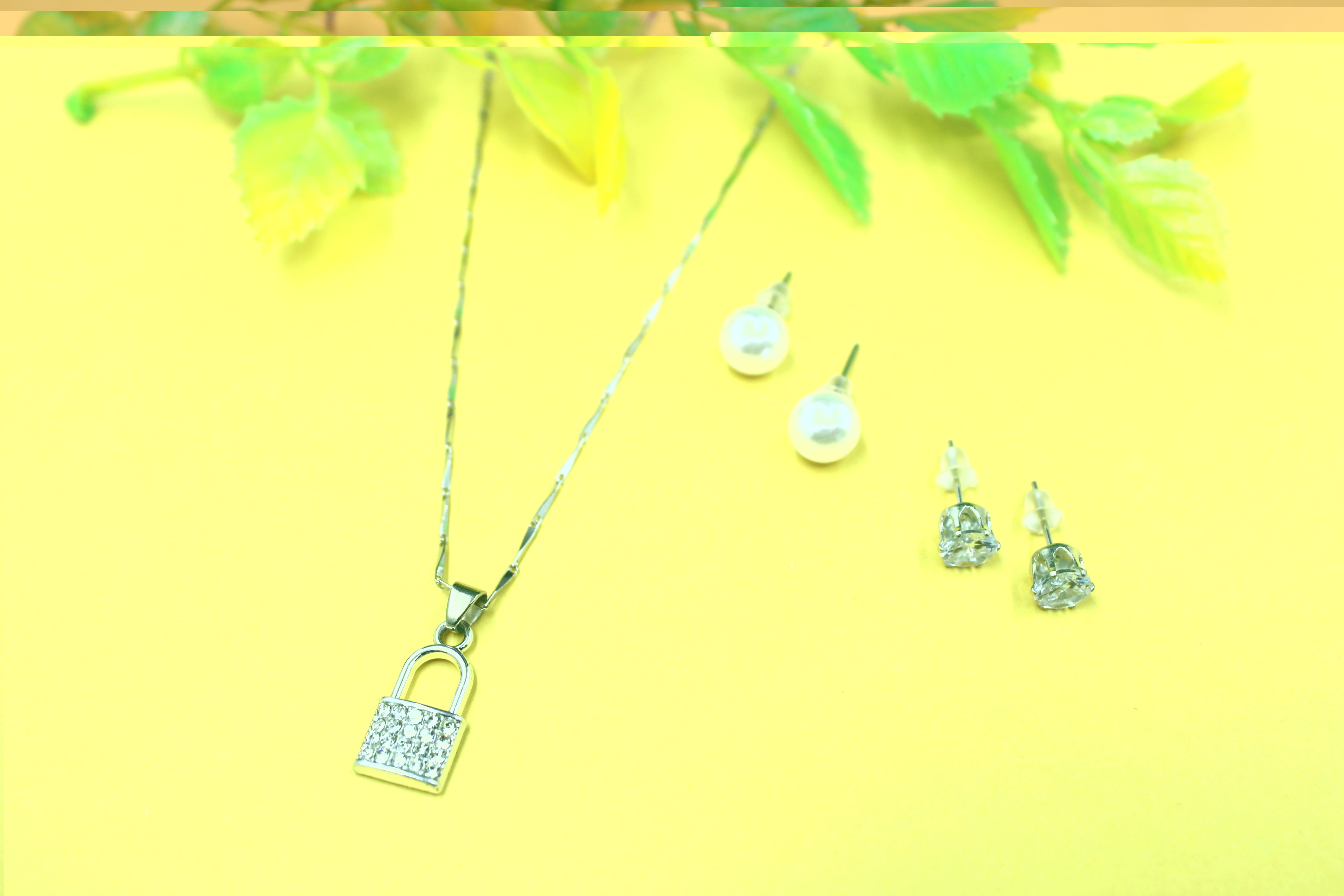 soni jewellery American Diamond Jewellery Set