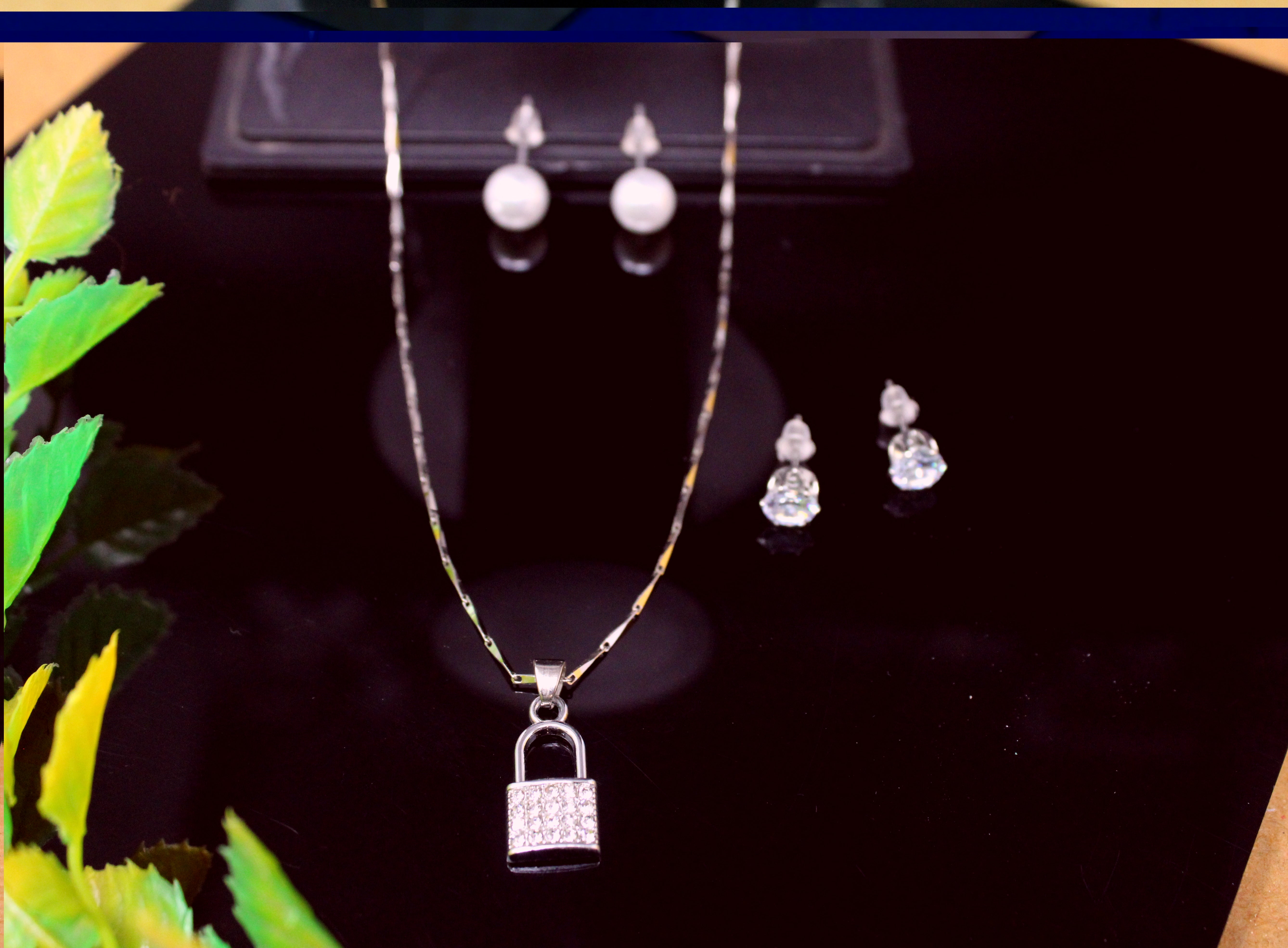 soni jewellery American Diamond Jewellery Set