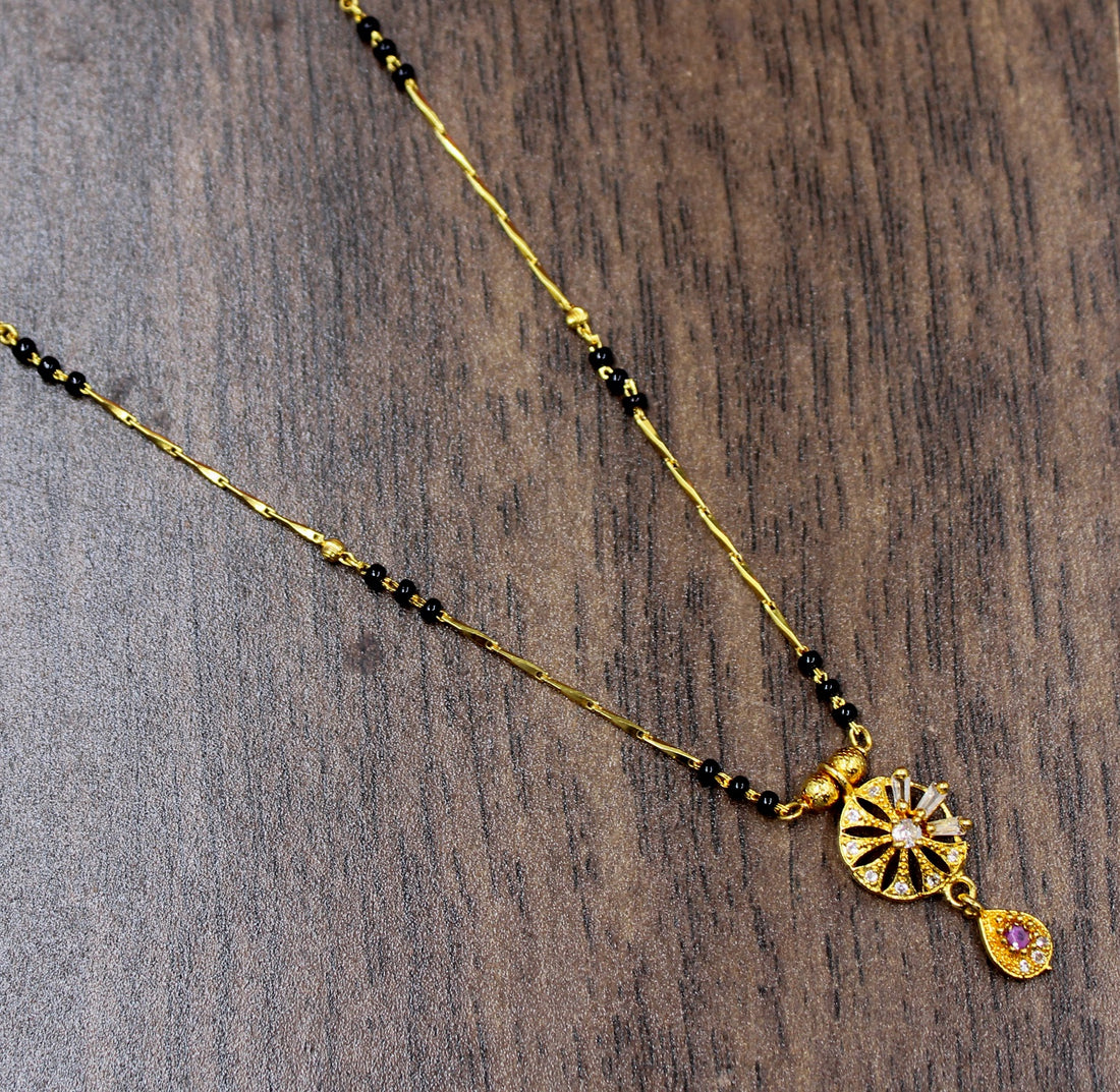 Floral Gold-Plated Daily Wear Mangalsutra – Elegant Symbol of Love & Grace 🌸